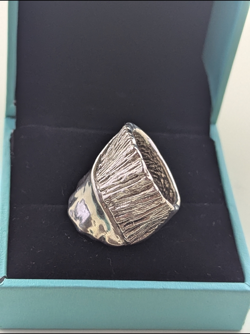 ✨ Vintage Sterling Silver Bark Texture Statement Ring ✨ - Picture 3 of 5